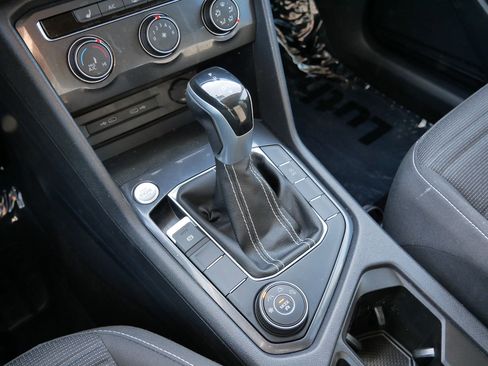 Used 2022 Volkswagen Tiguan S image 24