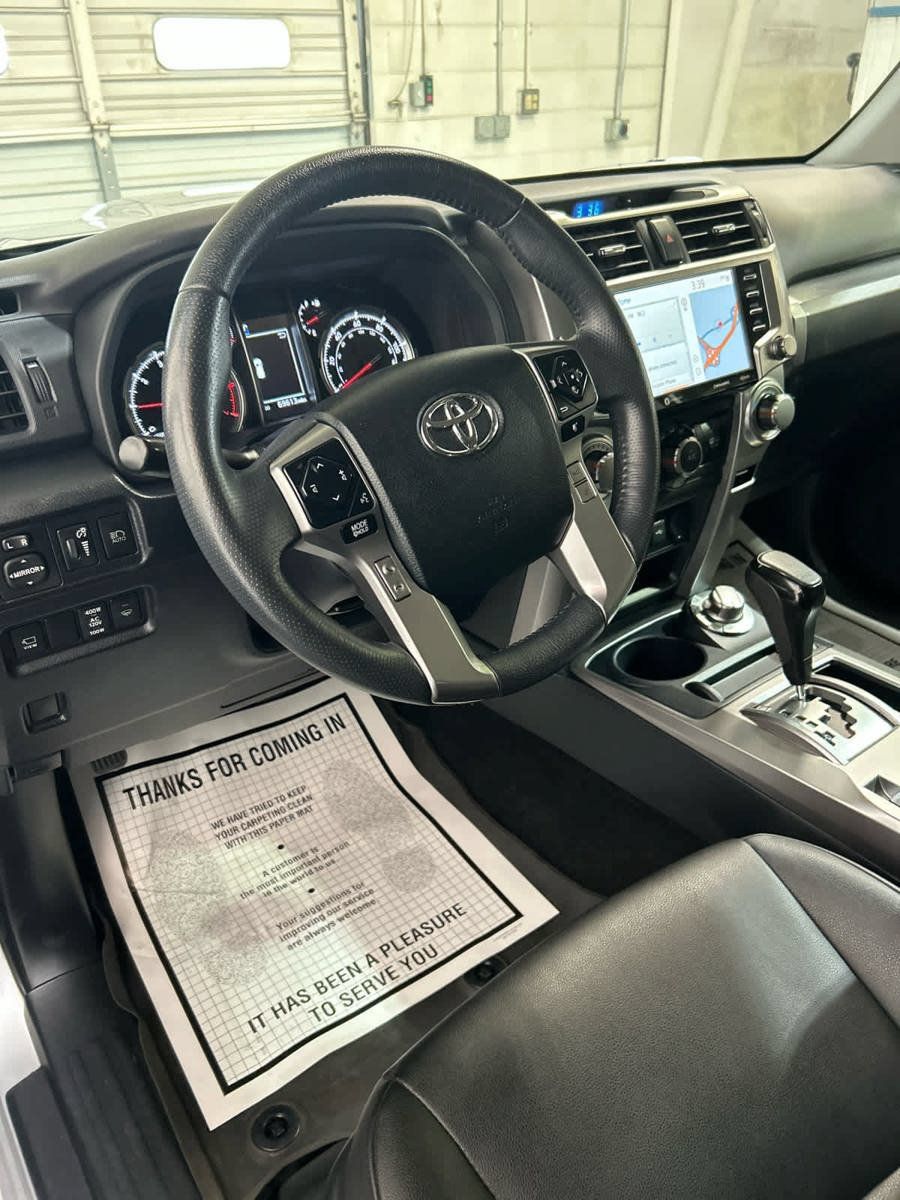 Used 2022 Toyota 4Runner TRD Sport w/ Technology Package AWD/4WD image 10