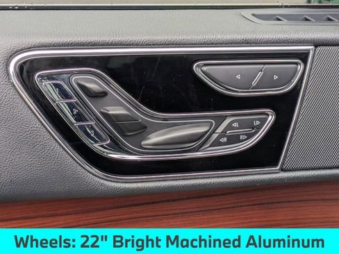 Used 2024 Lincoln Navigator Reserve AWD/4WD image 17