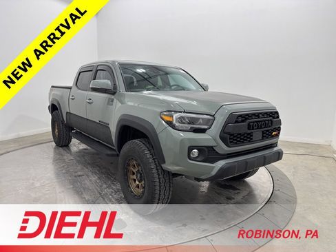 Used 2023 Toyota Tacoma TRD Off-Road image 1