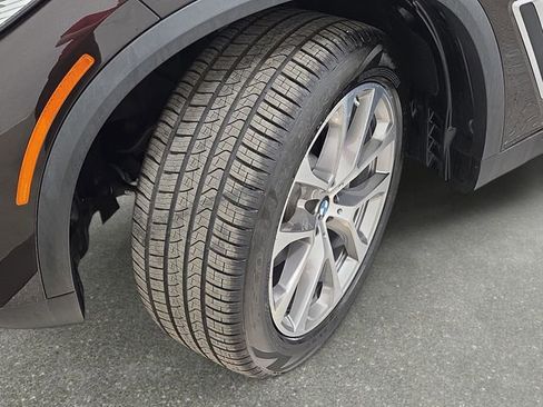 Used 2022 BMW X5 xDrive40i w/ Premium Package AWD/4WD image 31