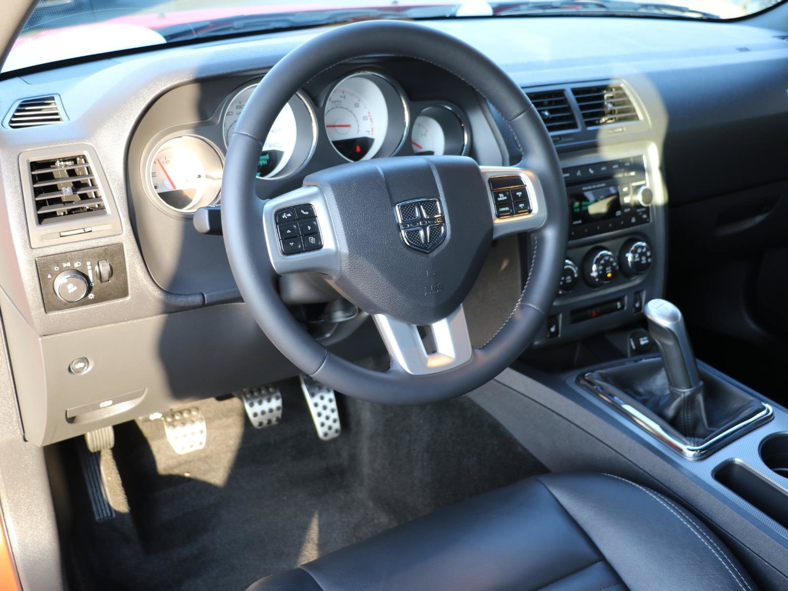 Used 2012 Dodge Challenger R/T RWD image 11