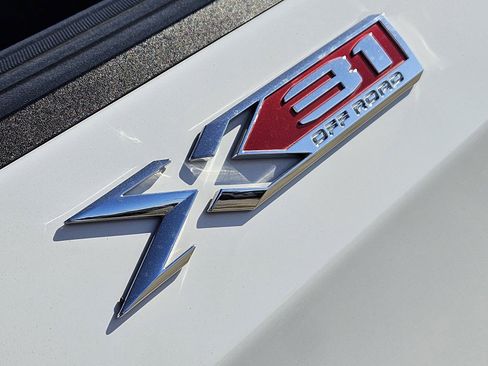 Used 2024 GMC Sierra 1500 Elevation w/ X31 Off-Road Package image 17