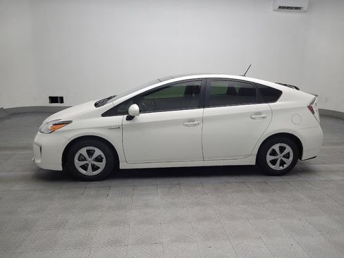 Used 2015 Toyota Prius Five image 2