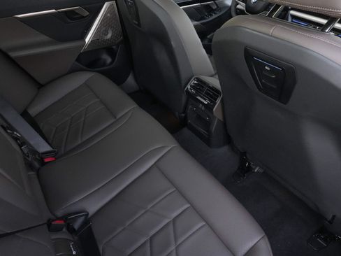 Used 2025 BMW 530i xDrive w/ Executive Package AWD/4WD image 36