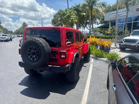 Used 2021 Jeep Wrangler Unlimited Rubicon w/ Xtreme Recon 35" Tire Package AWD/4WD image 2