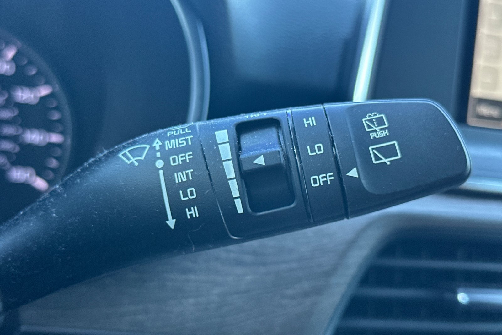 Used 2022 Kia Telluride SX w/ Towing Package FWD image 40