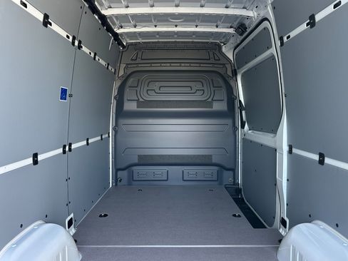 New 2025 Mercedes-Benz Sprinter 2500 image 14