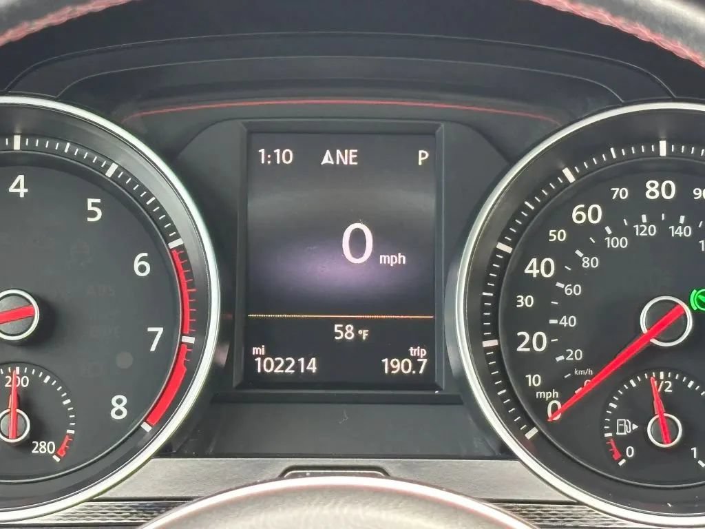 Used 2015 Volkswagen GTI SE w/ Lighting Package (SEL) FWD image 20