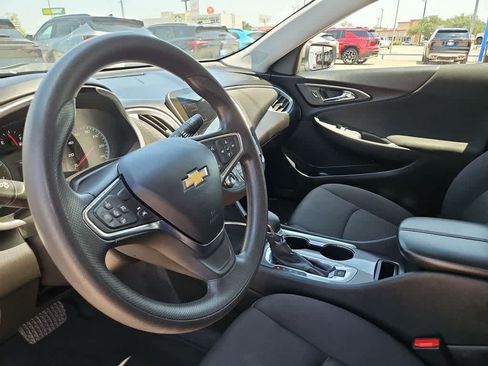 Used 2024 Chevrolet Malibu LT FWD image 10