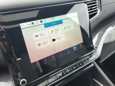 Used 2023 Jeep Wagoneer L 4WD w/ Premium Group I image 22