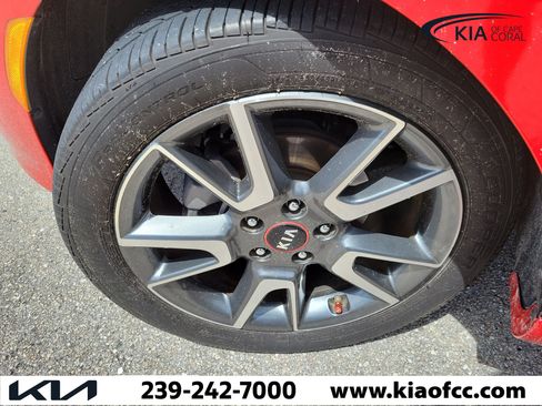 Used 2020 Kia Soul GT-Line w/ Option Group 015 FWD image 5
