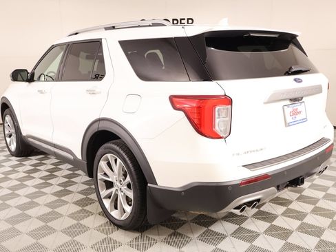 Used 2021 Ford Explorer Platinum w/ Equipment Group 601A AWD/4WD image 25