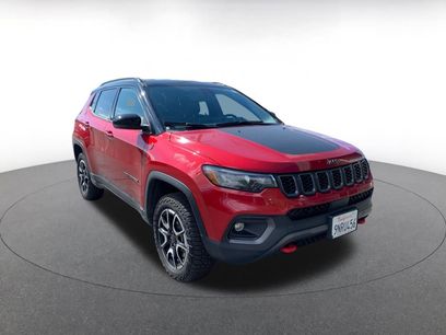 Used 2025 Jeep Compass Trailhawk