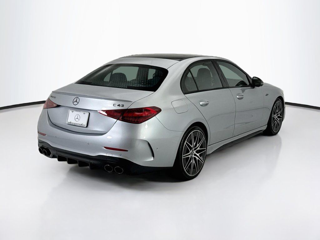 Used 2026 Mercedes-Benz C 43 AMG 4MATIC Sedan image 5