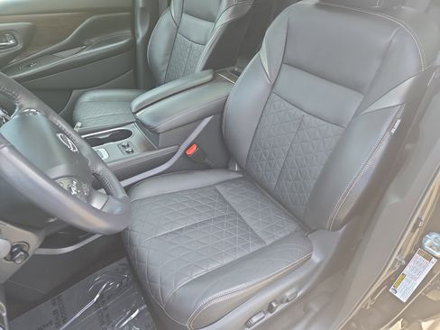 Certified 2024 Nissan Murano Platinum w/ Cargo Package image 12