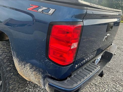 Used 2018 Chevrolet Silverado 1500 LT AWD/4WD image 20