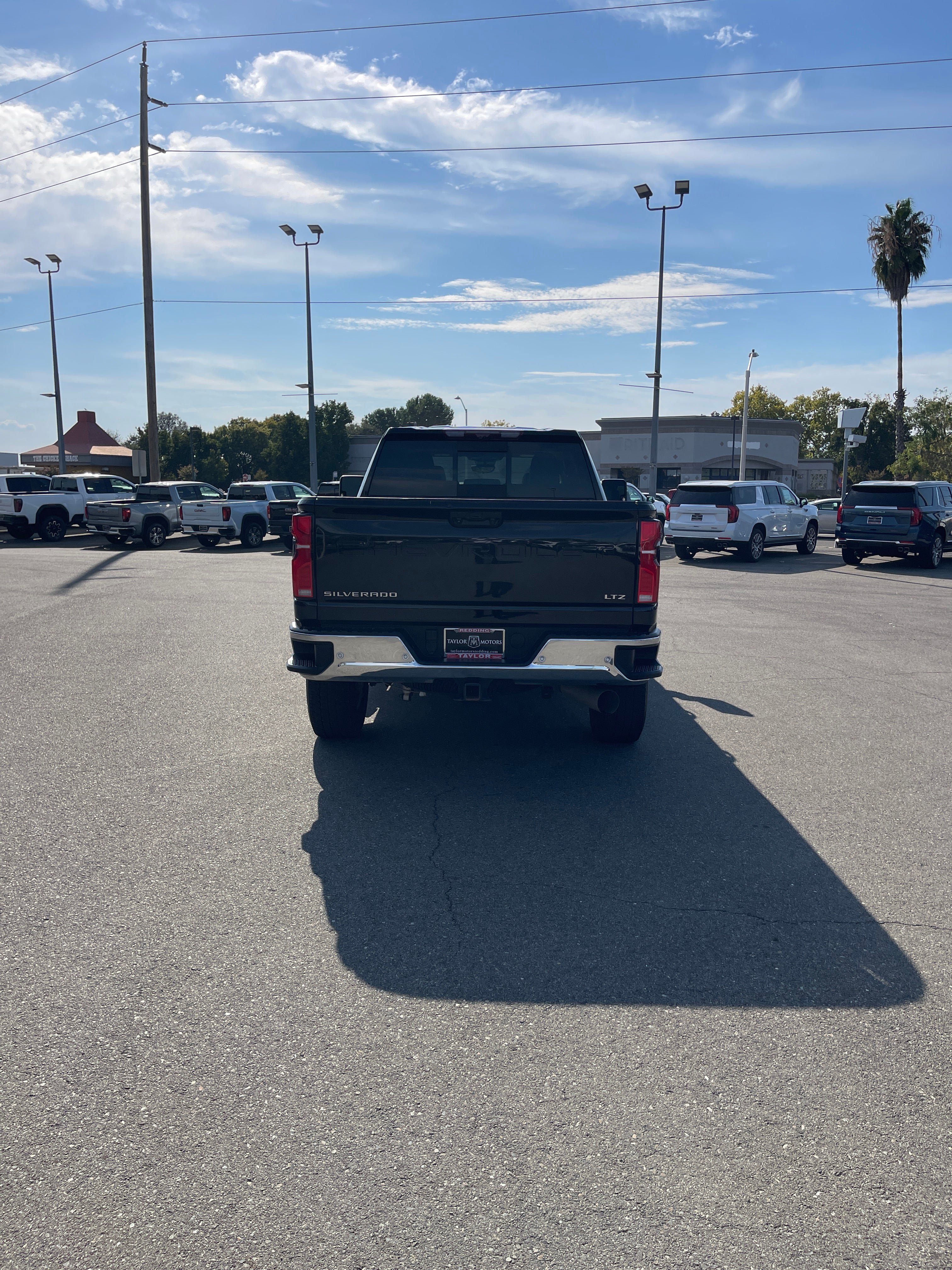 Used 2024 Chevrolet Silverado 2500 LTZ w/ LTZ Plus Package AWD/4WD image 6