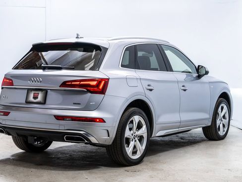 Used 2023 Audi Q5 2.0T Premium Plus w/ Premium Plus Package AWD/4WD image 7