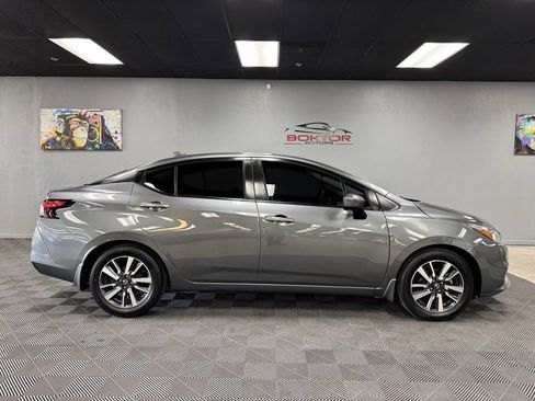 Used 2021 Nissan Versa SV FWD image 19