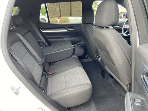 Used 2025 GMC Terrain Elevation AWD/4WD image 15