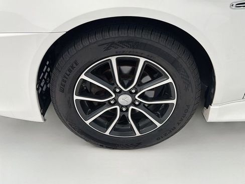 Used 2017 Mitsubishi Lancer ES FWD image 25