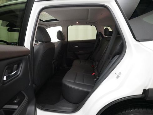 Certified 2023 Nissan Rogue SV w/ SV Premium B Package AWD/4WD image 16