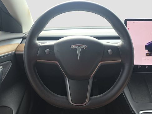Used 2022 Tesla Model 3 Long Range AWD/4WD image 9