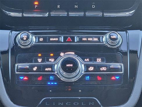 Certified 2022 Lincoln Corsair AWD w/ Premium Package image 29