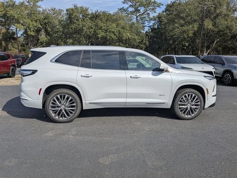 New 2026 Buick Enclave Avenir image 3
