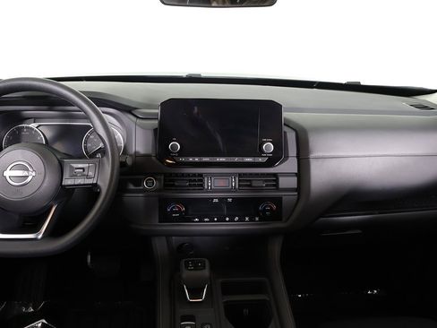 Used 2024 Nissan Pathfinder S image 33