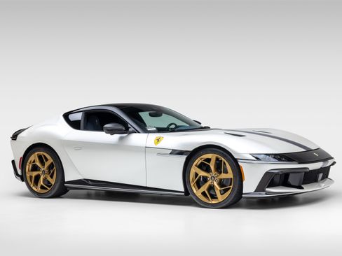 Used 2025 Ferrari 12Cilindri RWD image 7