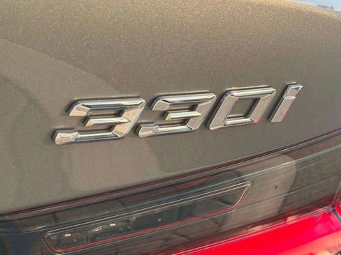 Used 2025 BMW 330i Sedan image 41