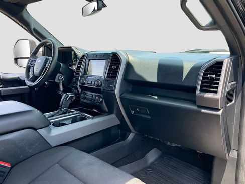 Used 2019 Ford F150 XLT w/ Equipment Group 302A Luxury AWD/4WD image 28