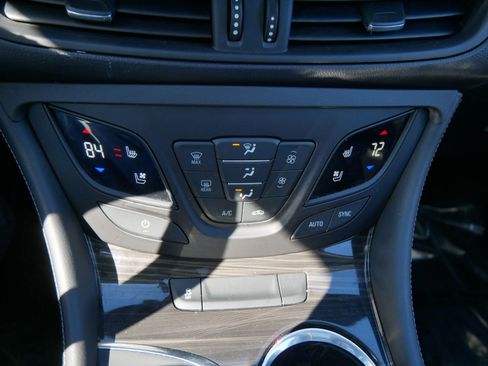 Used 2019 Buick Envision Premium w/ Driver Confidence Package image 21