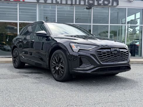 Certified 2024 Audi Q8 e-tron Prestige w/ Prestige Package AWD/4WD image 8