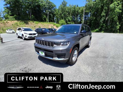 Certified 2025 Jeep Grand Cherokee L Laredo w/ Luxury Tech Group I AWD/4WD image 7