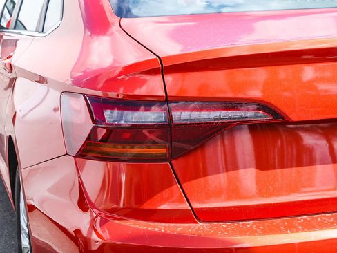 Used 2019 Volkswagen Jetta S w/ Driver Assistance Package FWD image 8