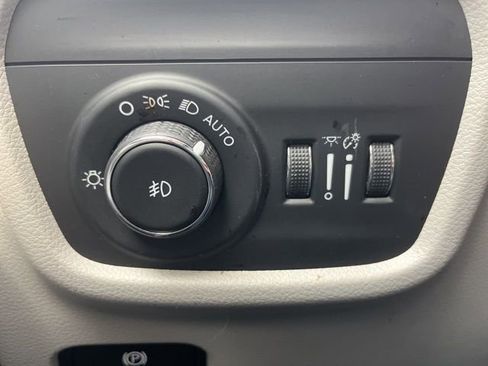 Used 2022 Jeep Grand Cherokee L Overland w/ Luxury Tech Group IV image 28