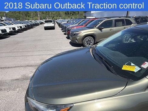 Used 2018 Subaru Outback 3.6R Touring AWD/4WD image 18