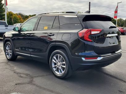 Used 2024 GMC Terrain SLT