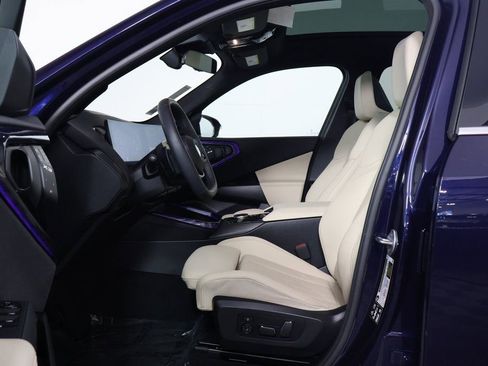 Used 2025 BMW X3 xDrive30i w/ Premium Package image 10