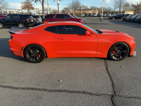 Used 2020 Chevrolet Camaro SS image 8
