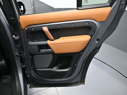 Used 2020 Land Rover Defender 110 X AWD/4WD image 26