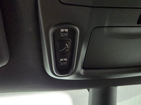 New 2026 Chrysler Pacifica Limited image 26