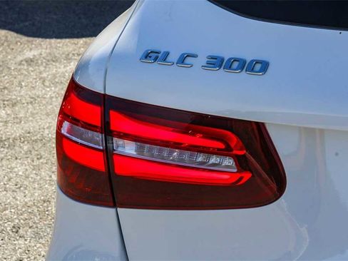 Used 2019 Mercedes-Benz GLC 300 GLC 300 image 11