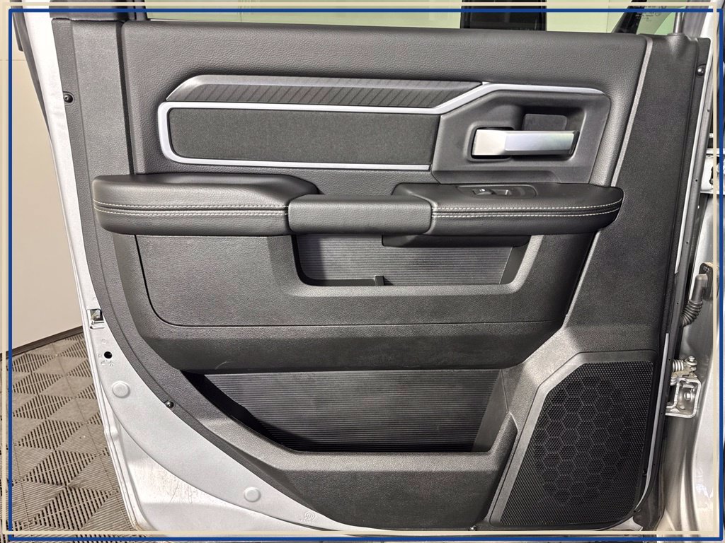 Certified 2026 RAM 2500 Big Horn AWD/4WD image 39