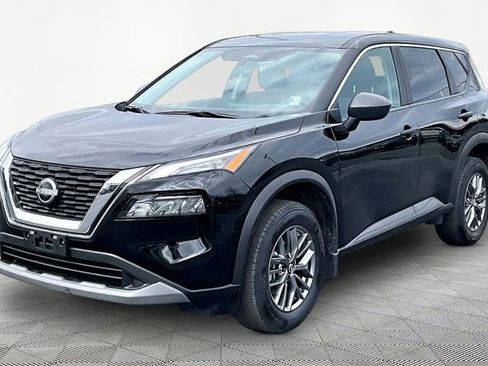 Used 2023 Nissan Rogue S image 3