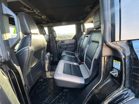 Used 2024 Ford Bronco Wildtrak AWD/4WD image 27