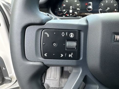 New 2026 Land Rover Defender 110 X-Dynamic SE AWD/4WD image 31